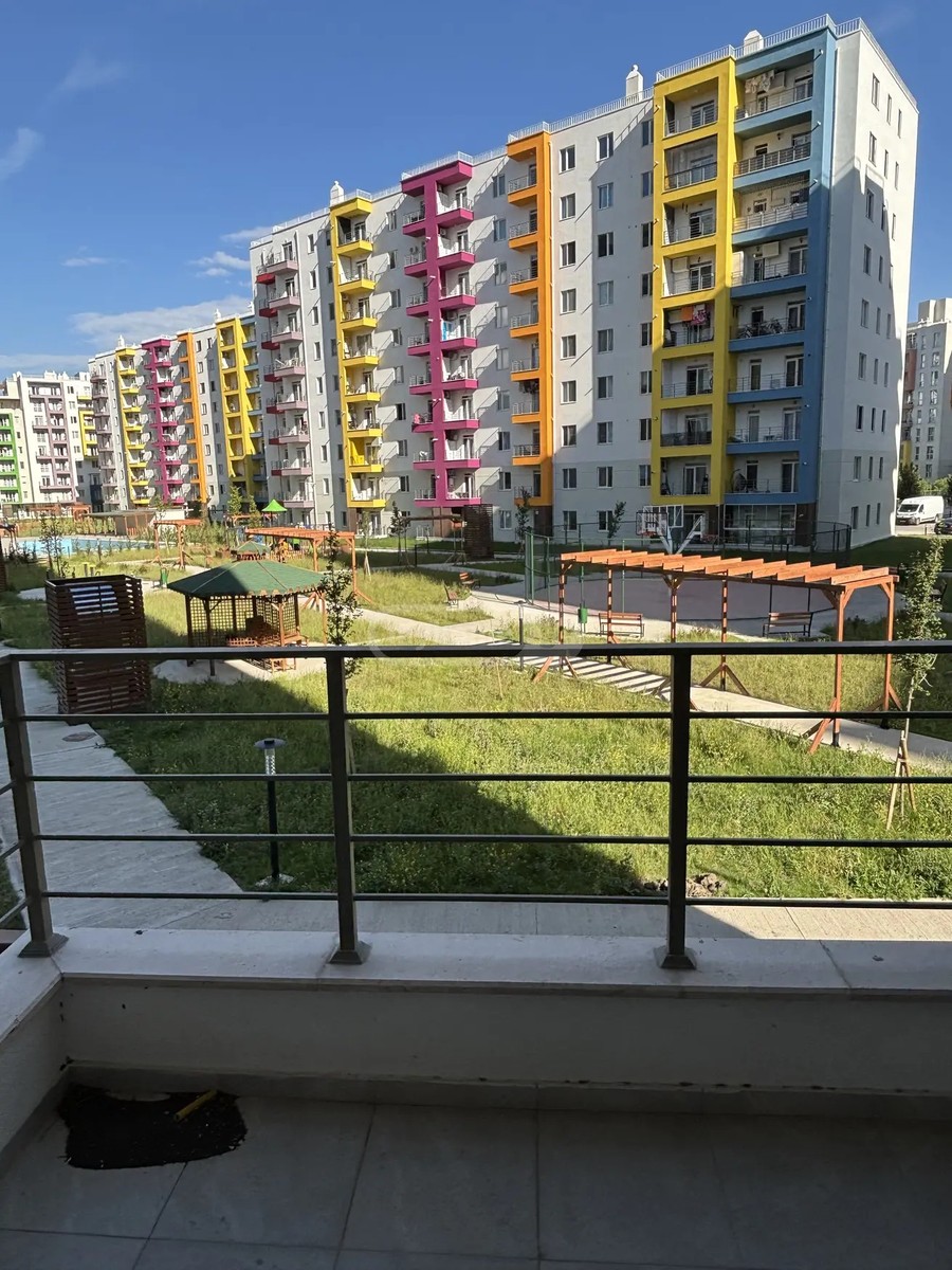 ბობ უოლშის ქუჩა 34 - 3 rooms