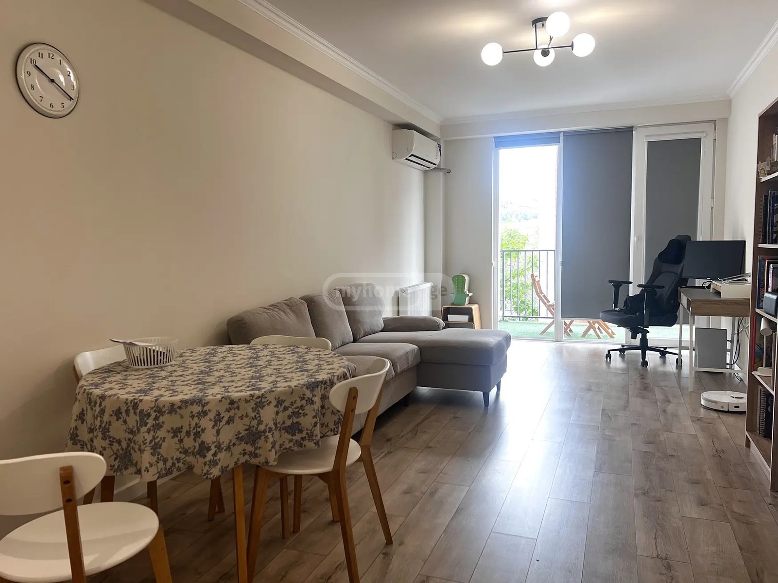 წმინდა მოწამე ვასილისკოს ქ. 10 - 2 rooms