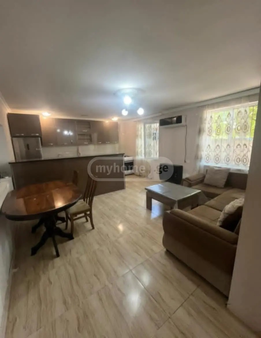 მშვიდობის ქ.  - 3 rooms
