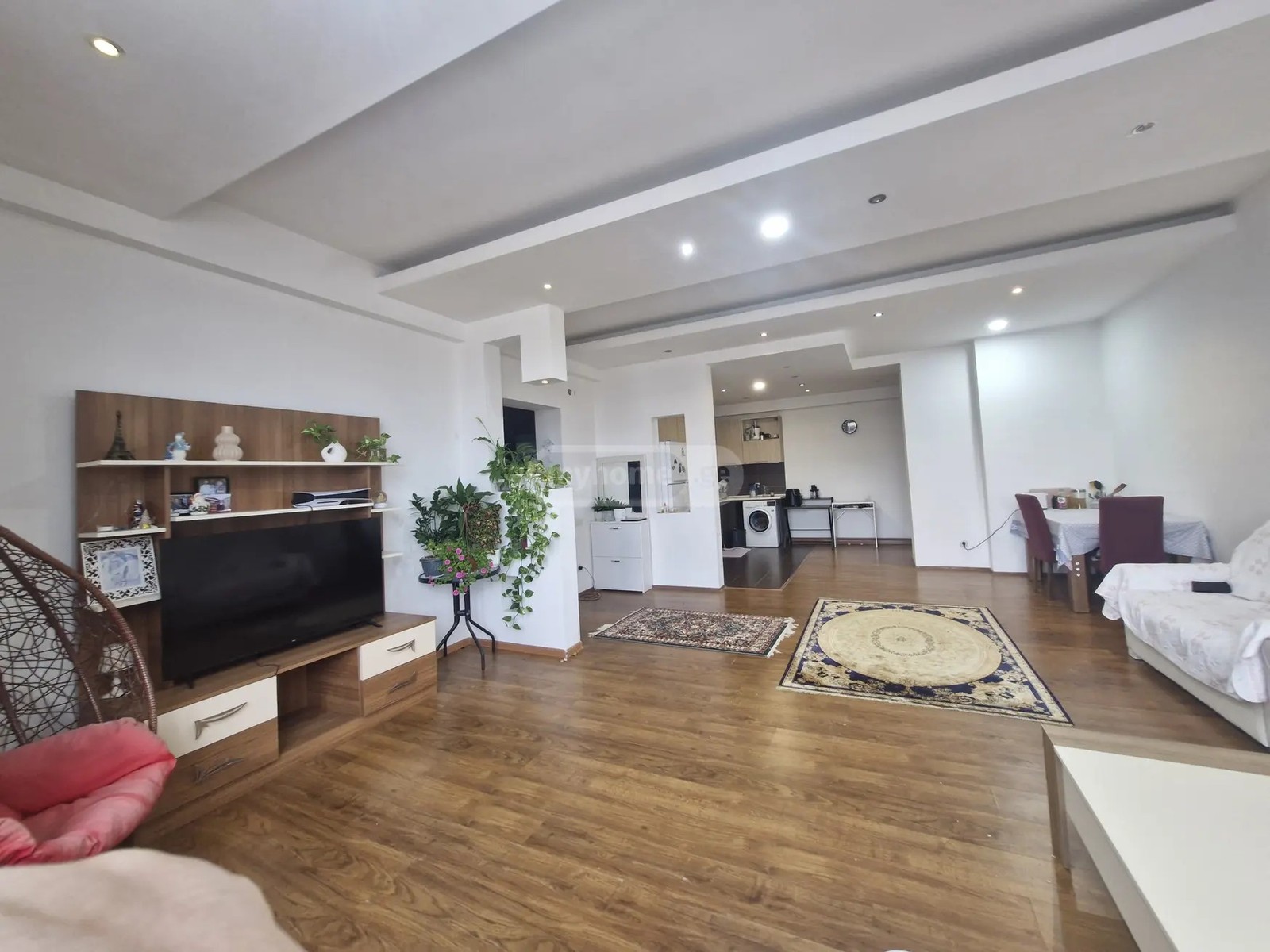 ჩიქოვანი ვ, ქ. 2 - 3 rooms