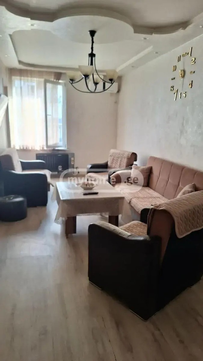 ტბეთის ქ. 0 - 3 rooms