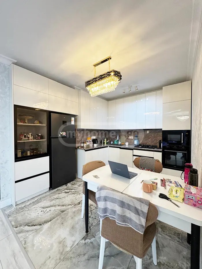 ზუბალაშვილი ს. ქ. 37 - 4 rooms