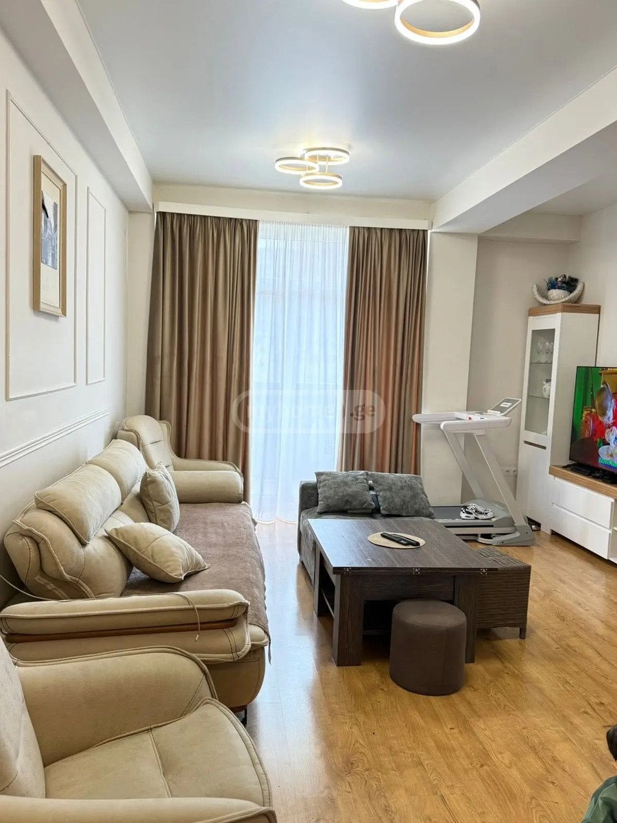 ბაგრატ III ქუჩა 1 - 4 rooms