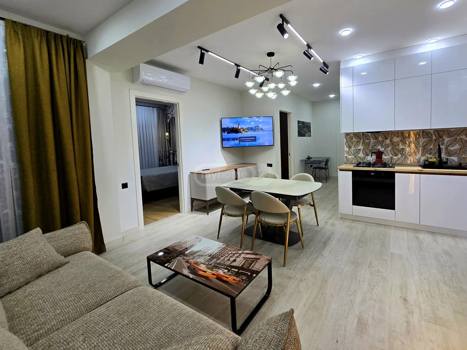 აბუსერიძე ტ. ქ. 21 - 3 rooms