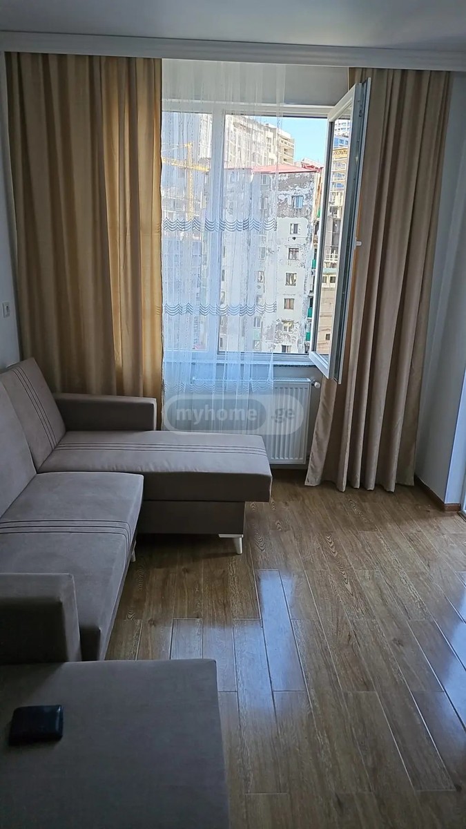 აღმაშენებლის ქ. 1 - 3 rooms
