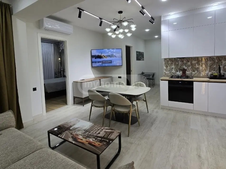 აბუსერიძე ტ. ქ. 21 - 3 rooms