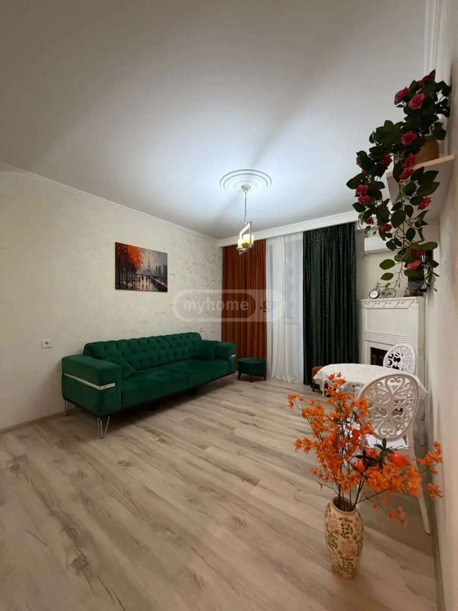 ნავთლუღის ქ. 10 - 2 rooms