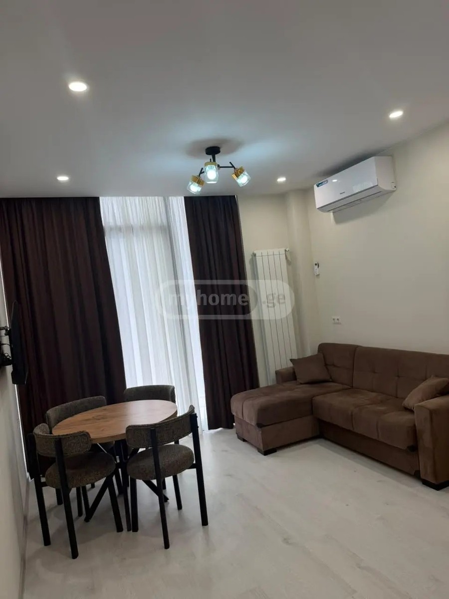 გორგასალი ვ. ქ.  - 3 rooms