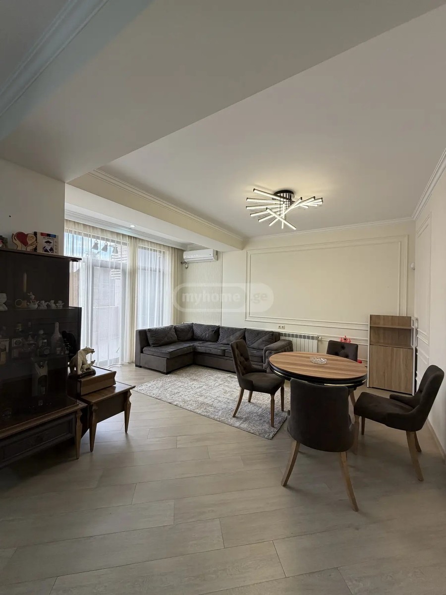 თამარ მეფის ქ. 28 - 4 rooms