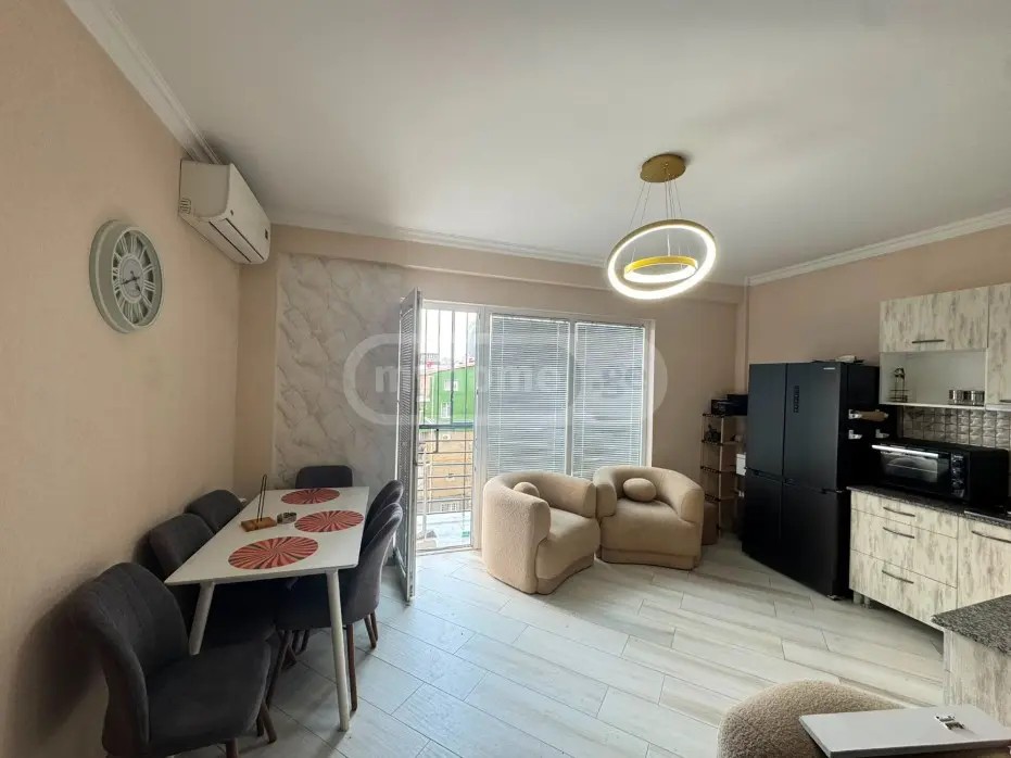 26 მაისის ქ. 10 - 3 rooms