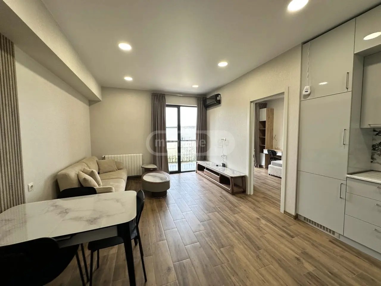 ჭოველიძის ქ.  - 3 rooms