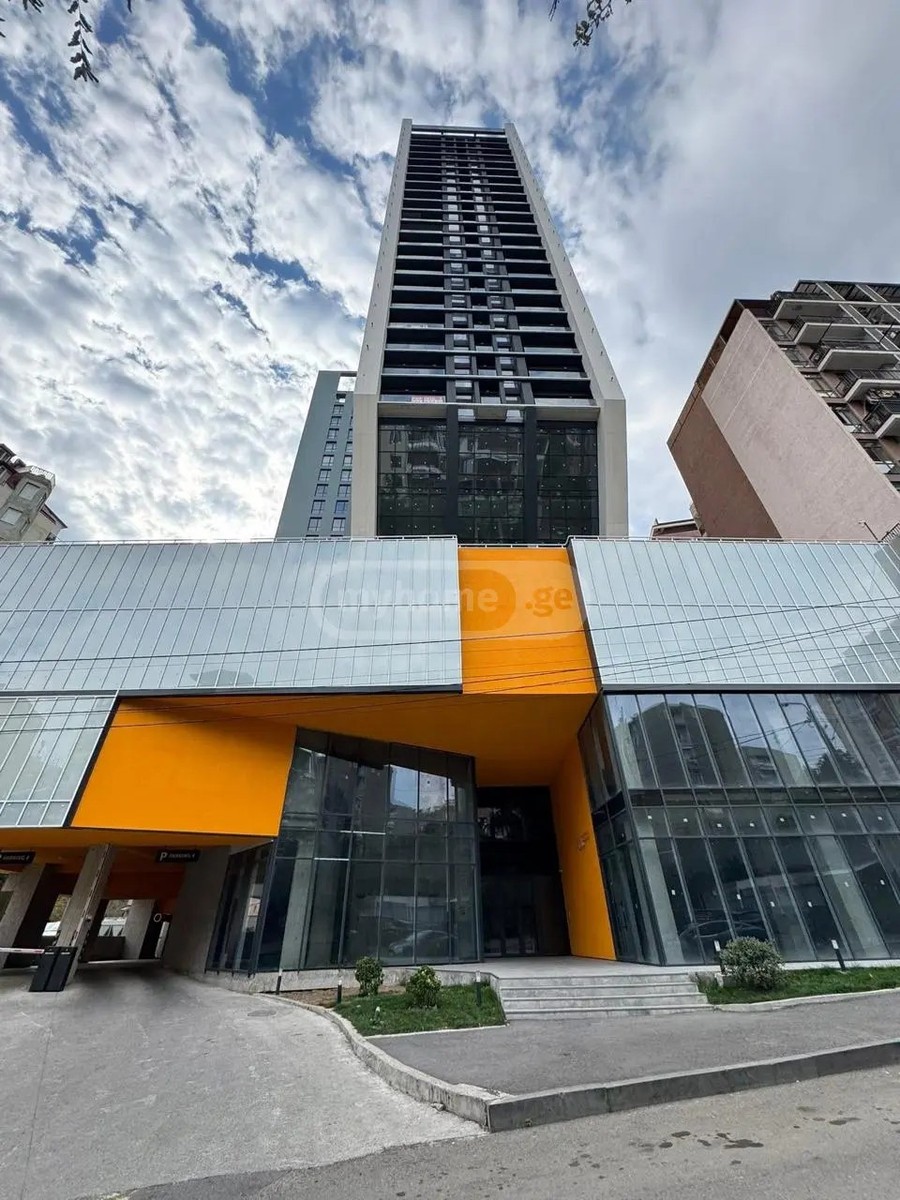 გაზაფხულის ქ. 4 - 6 rooms