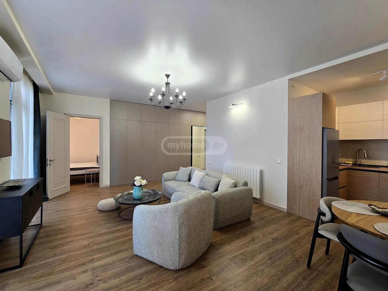 გორგასალი ვ. ქ.  - 3 rooms