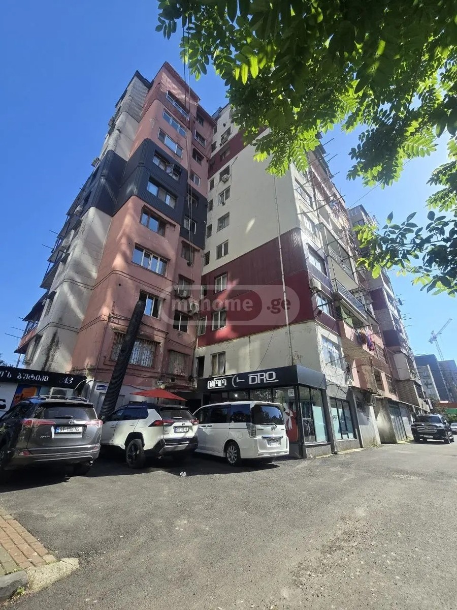 აბაშიძე ჰ. ქ. 70 - 3 rooms