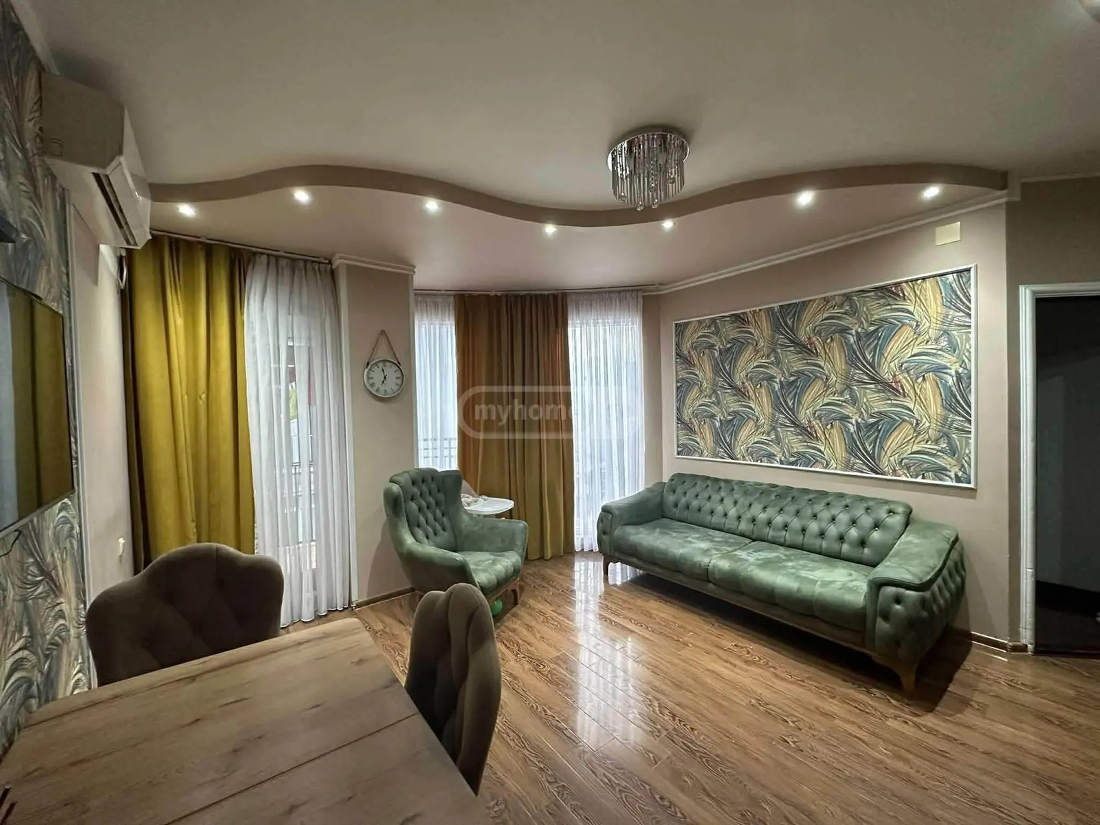 26 მაისის ქ. 87 - 3 rooms