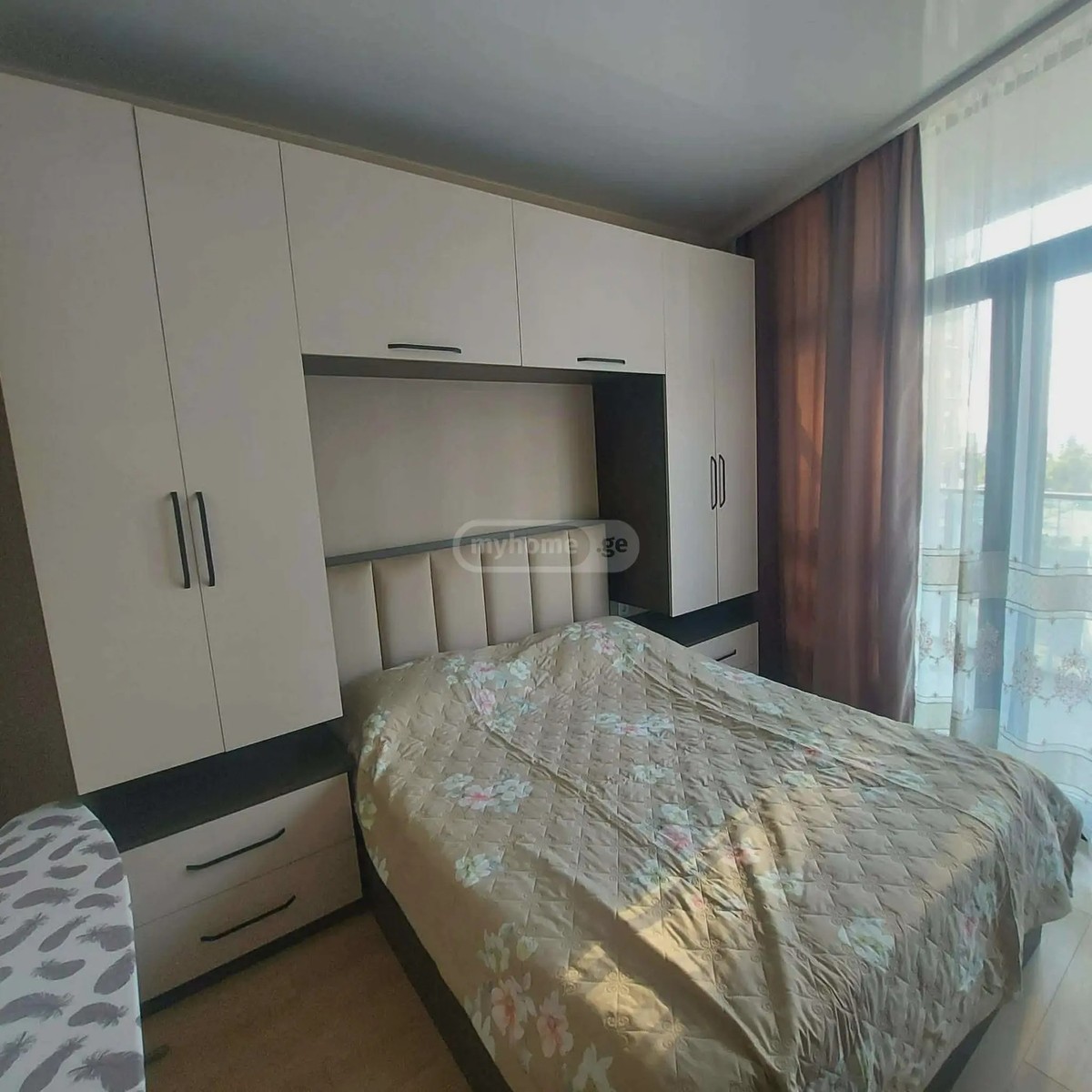 ელიავა გრ. ქ. 49 - 3 rooms