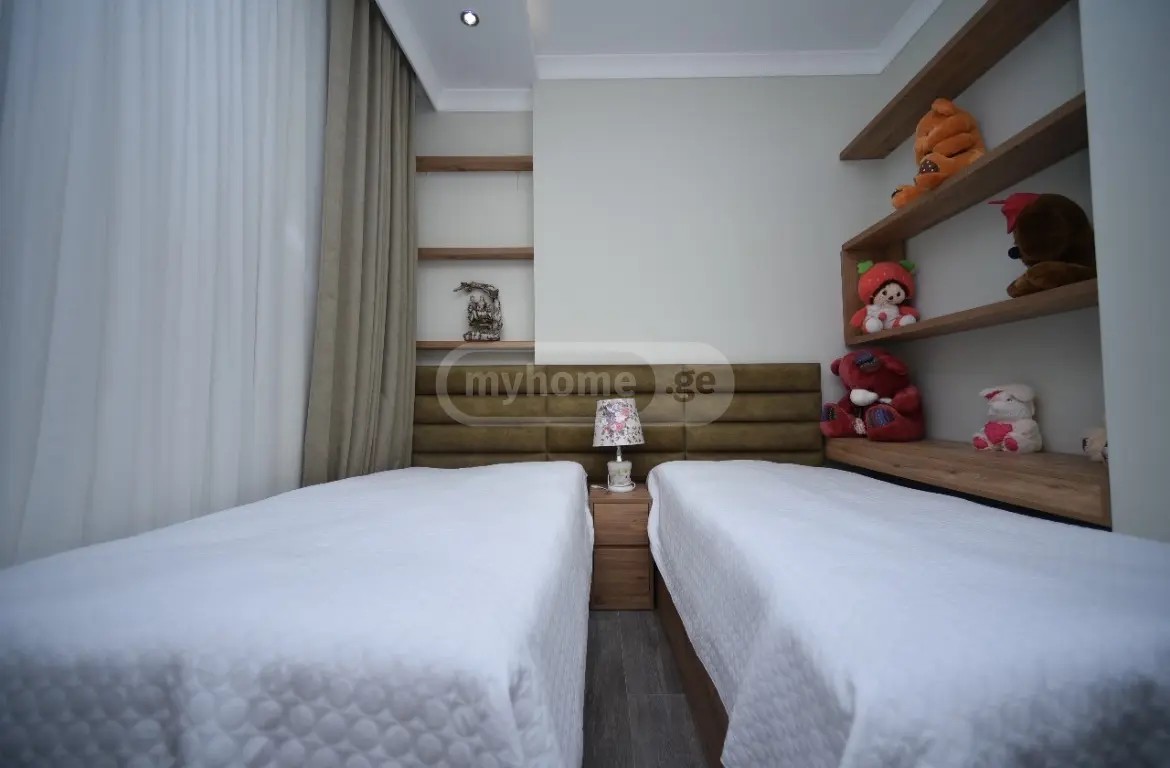 ბაგრატიონი პ. შეს. 129 - 3 rooms