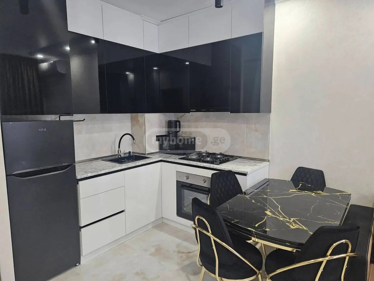 ანგისის ქ. 10 - 2 rooms