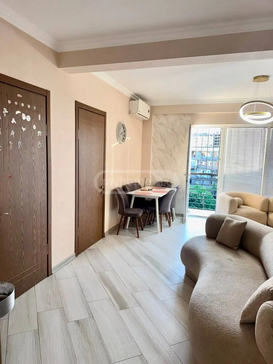 26 მაისის ქ. 34 - 3 rooms