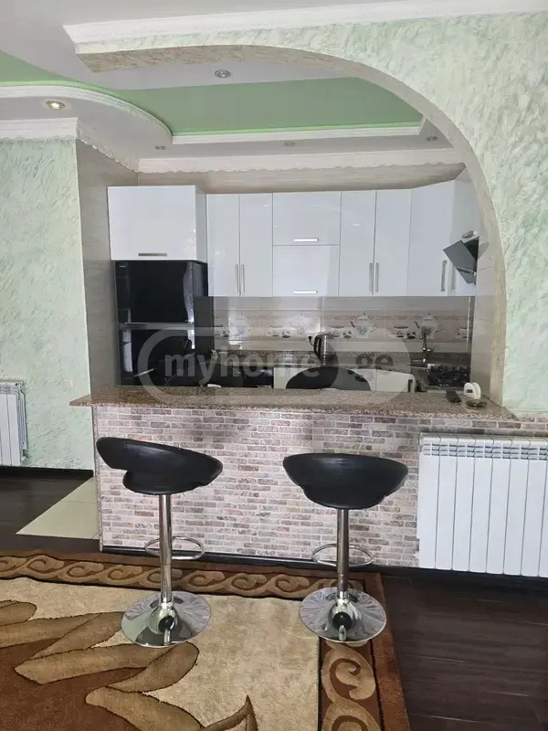 ანგისის ქ. 34 - 4 rooms