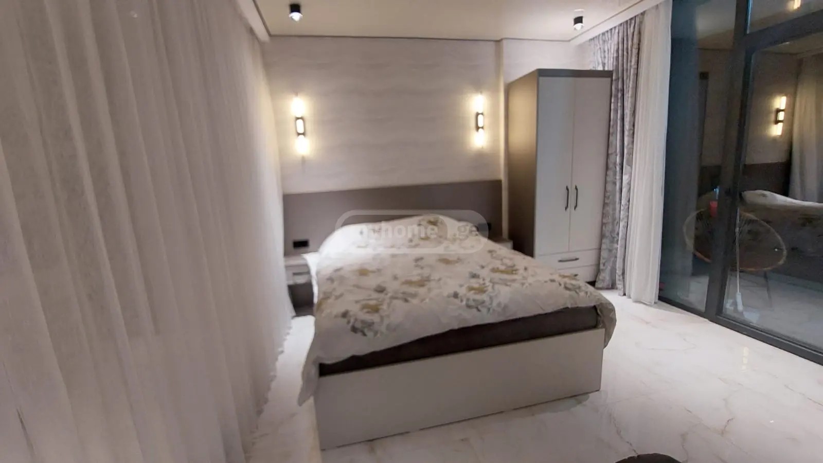 ზღვის პირის ქ. 6 - 2 rooms