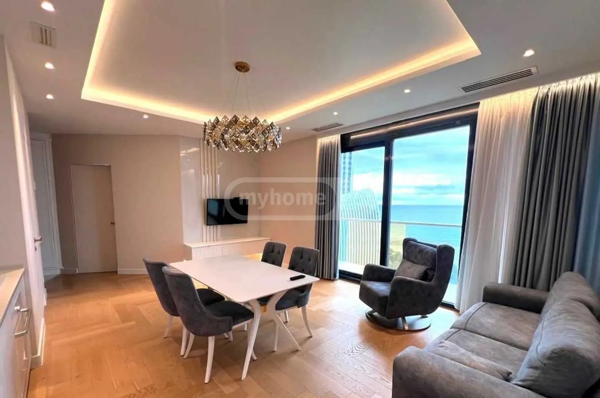 რუსთაველის ქ. 38 - 4 rooms