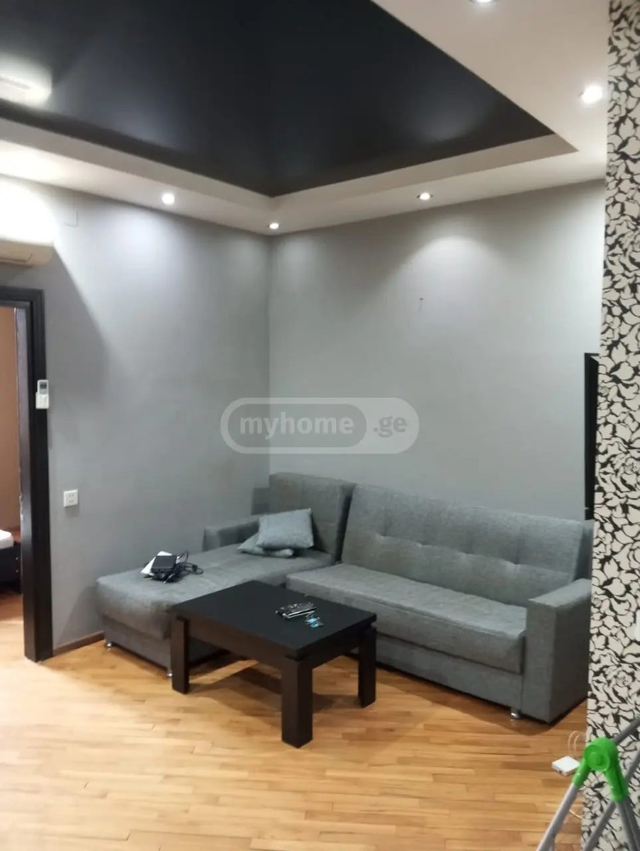 გიორგი ბრწყინვალეს ქ. 12 - 3 rooms