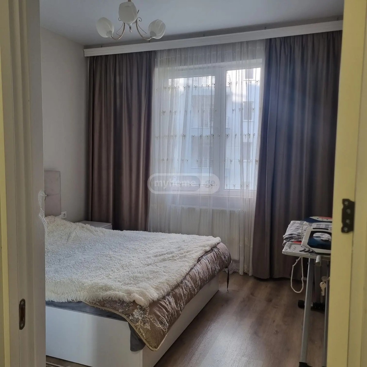 ბობ უოლშის ქუჩა 34 - 2 rooms