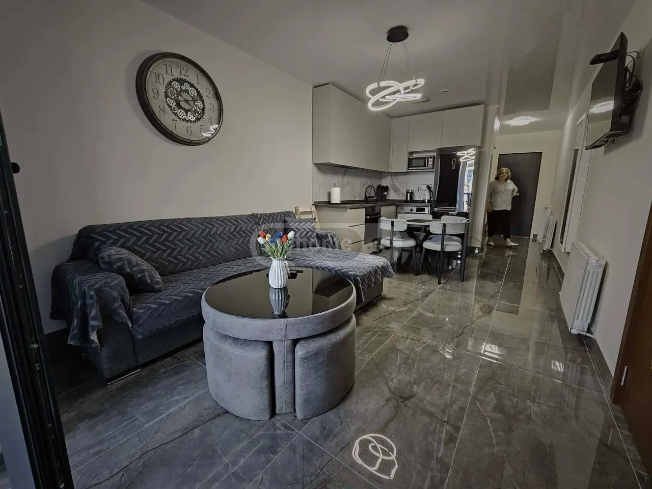 აბუსერიძე ტ. ქ. 13 - 2 rooms