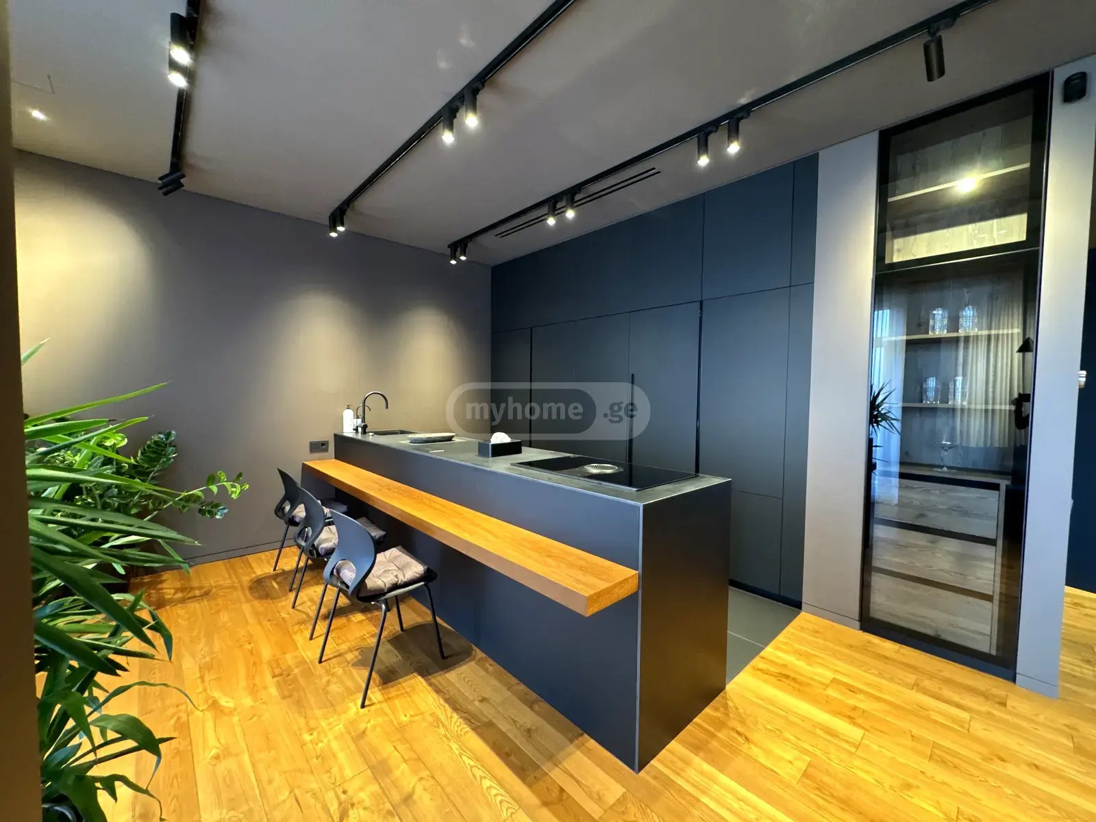 ჭავჭავაძე ი. გამზირი  - 3 rooms