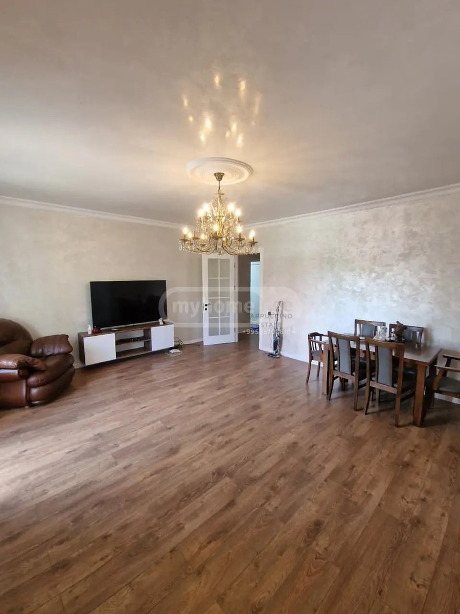 პუშკინის ქ. 35D - 3 rooms