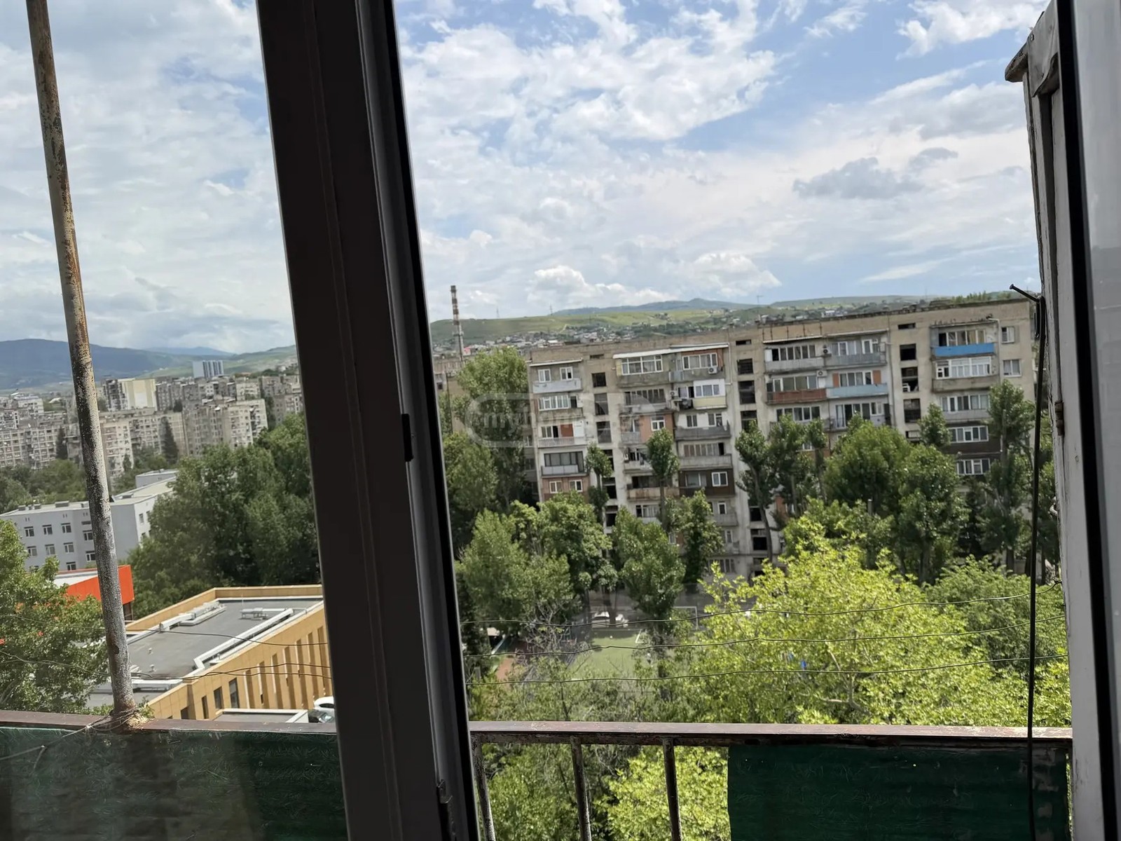 თემქა - XI მ/რ II კვარტ.  - 3 rooms