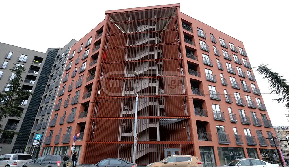ნუცუბიძის ქ.  82 - 3 rooms