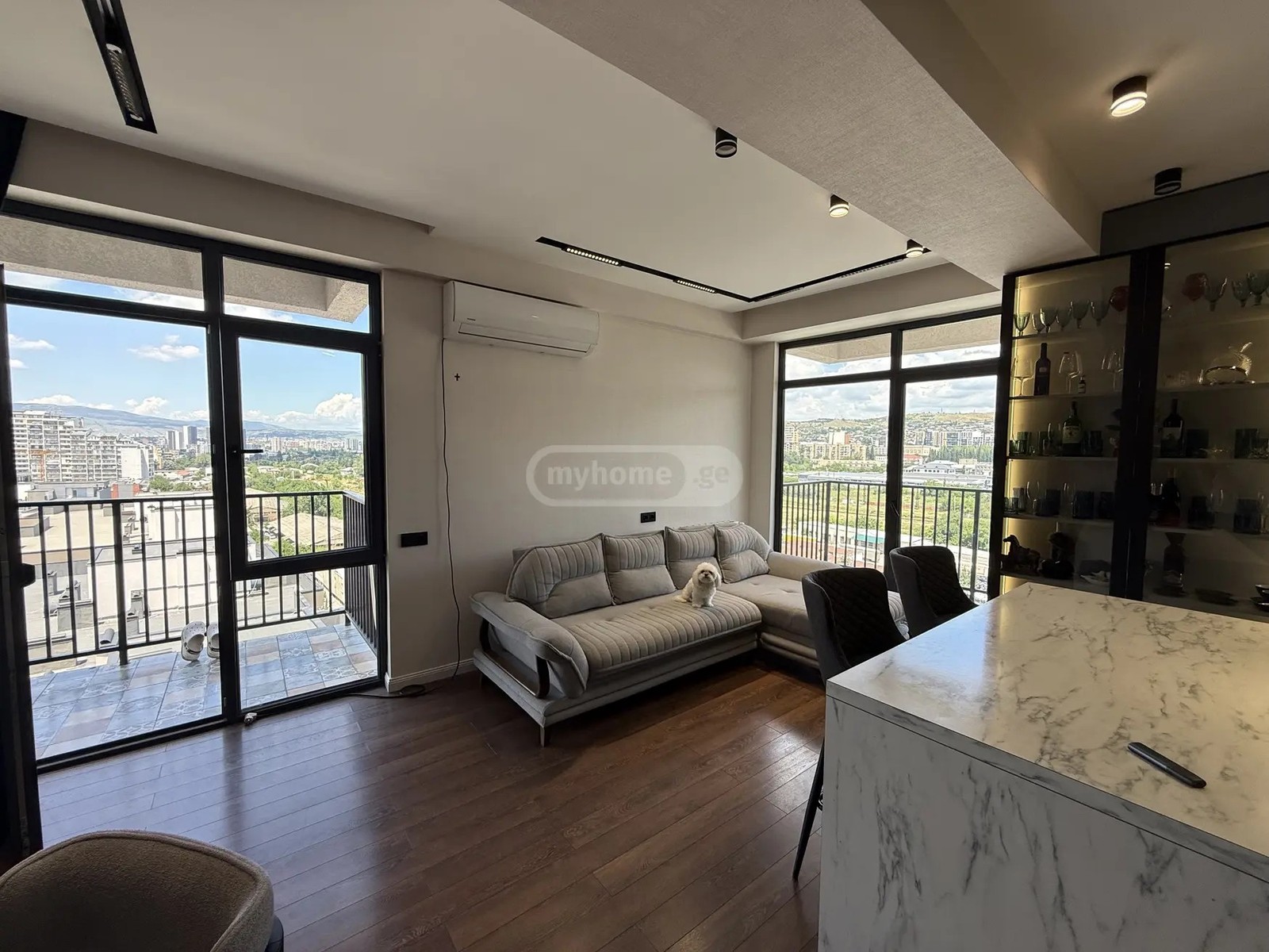 კედიას ქ. 14 - 4 rooms