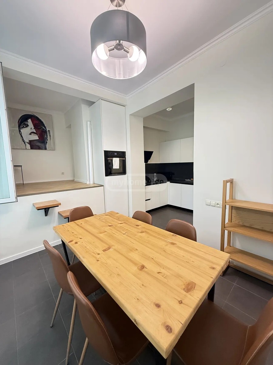 თევდორე მღვდლის ქ.   - 4 rooms
