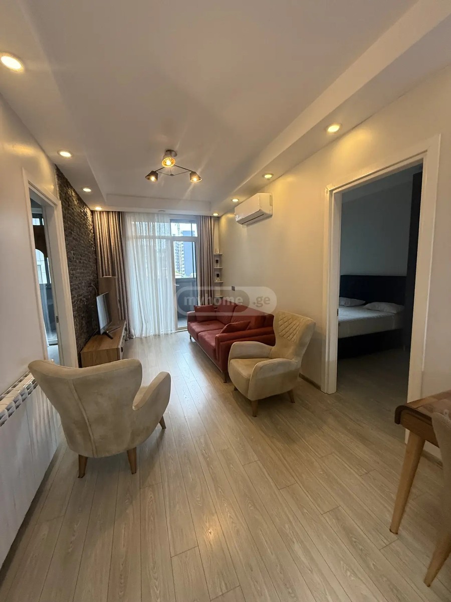 26 მაისის ქ. 50 - 3 rooms