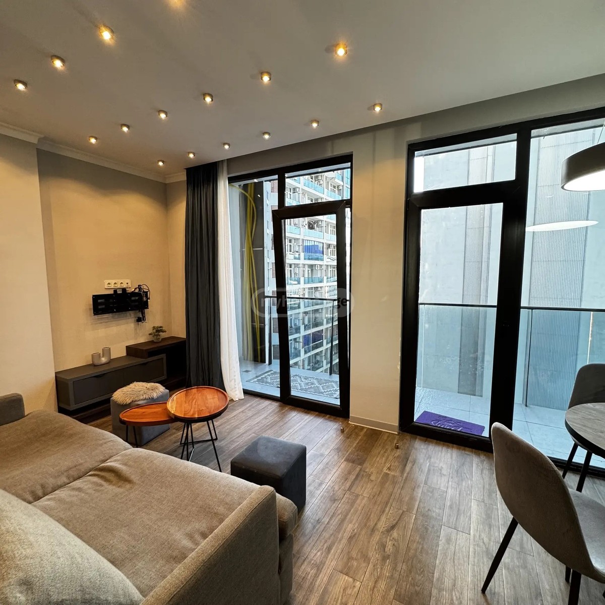 ლეხ და მარია კაჩინსკების ქუჩა 4 - 2 rooms