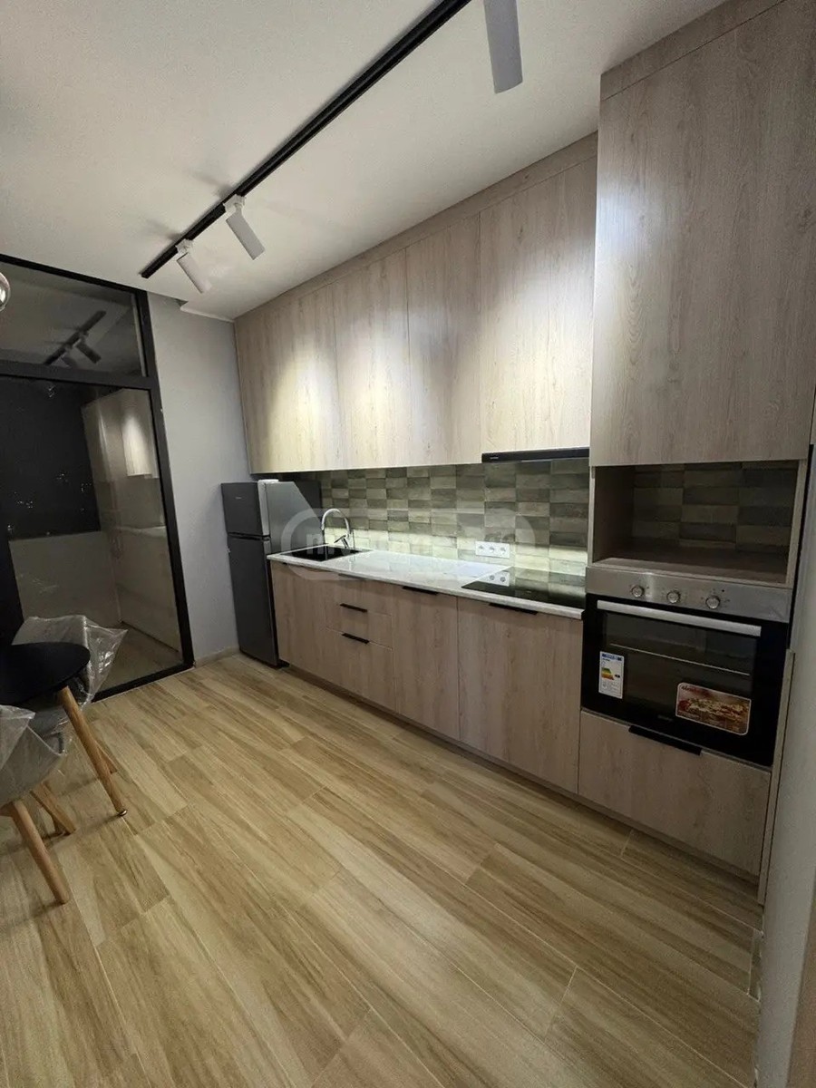 გენერალ ასლან აბაშიძის ქუჩა 10A - 1 rooms