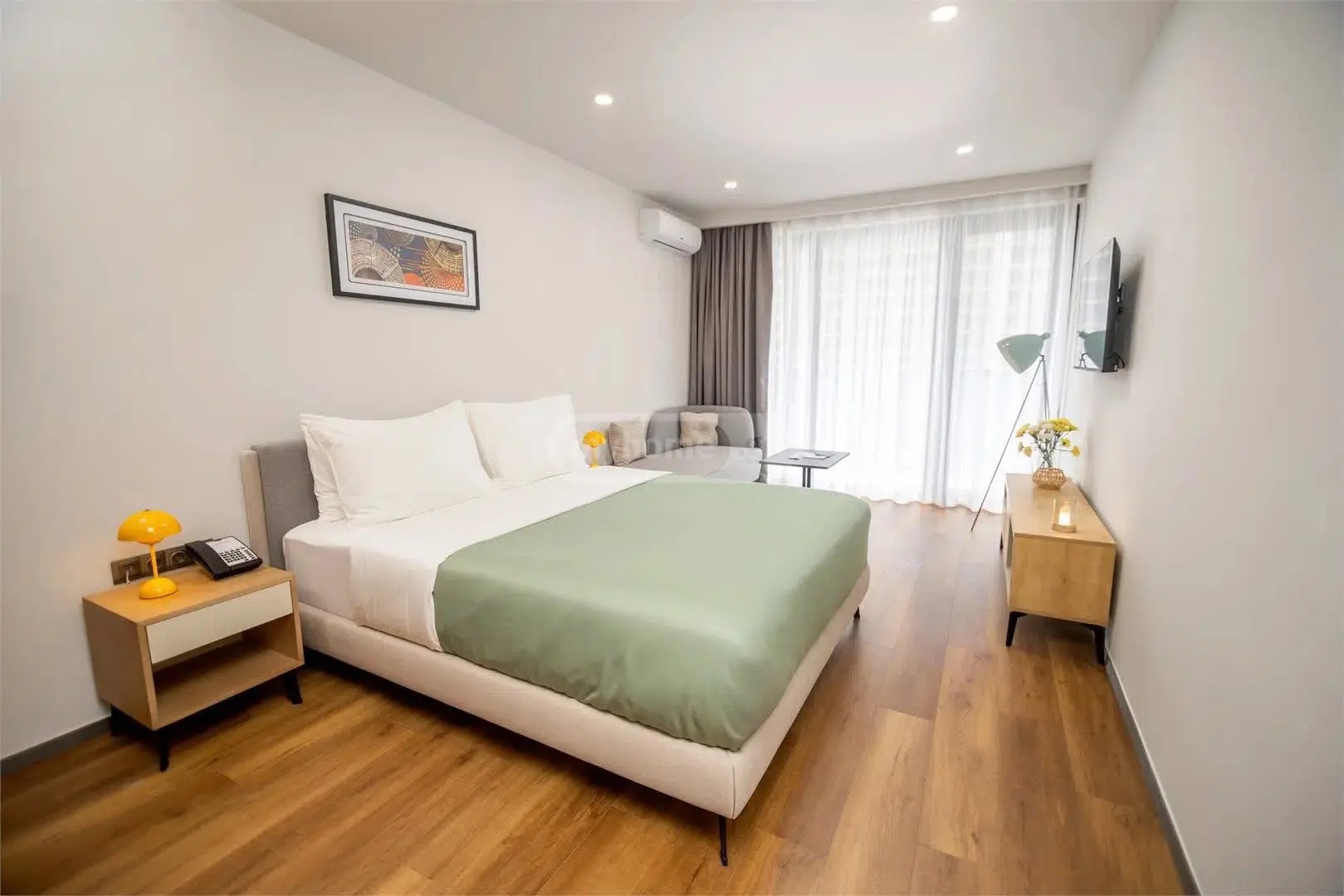 აბუსერიძე ტ. ქ. 13 - 2 rooms