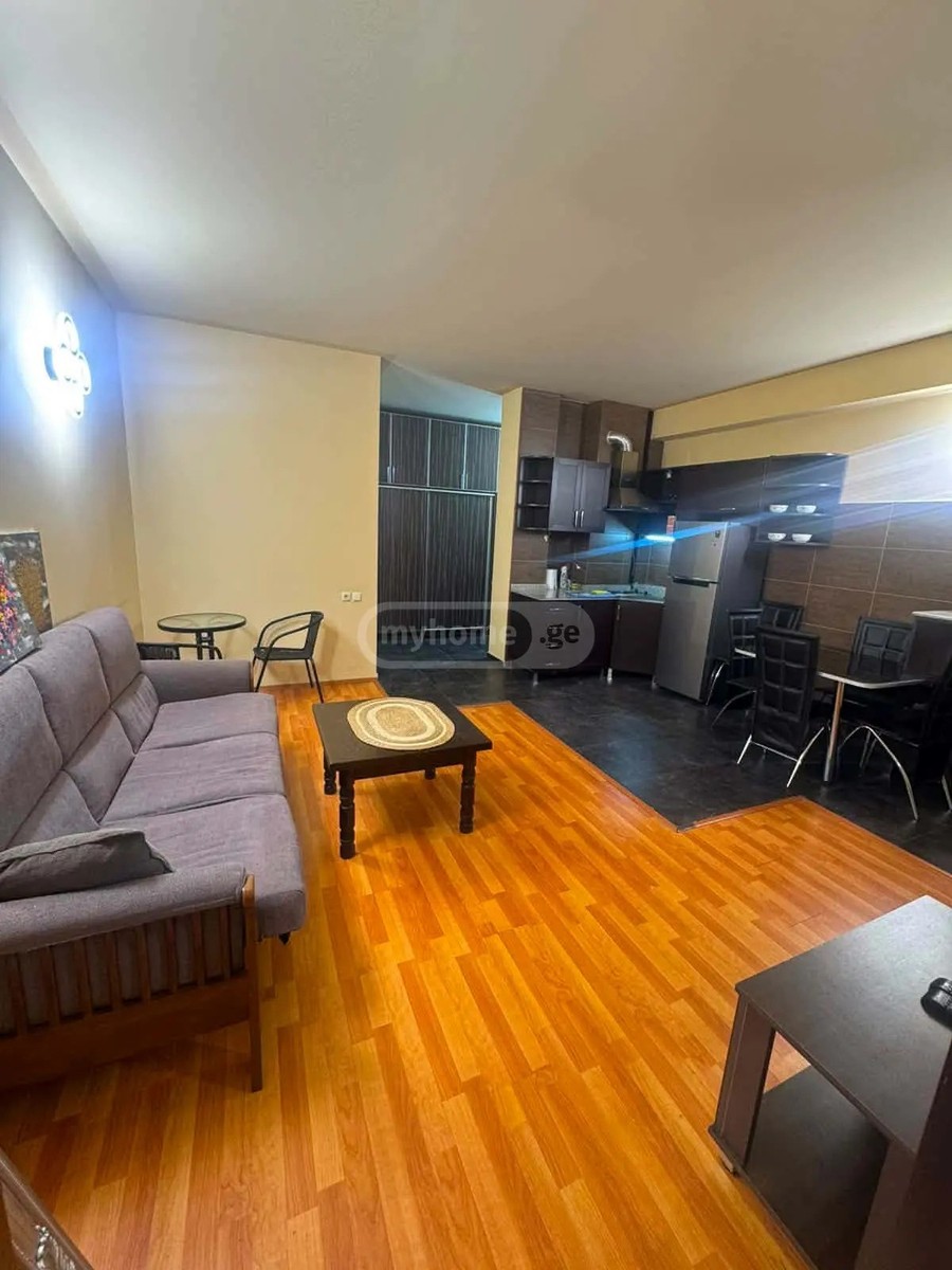 ყაზბეგი ა. ქ.  - 3 rooms