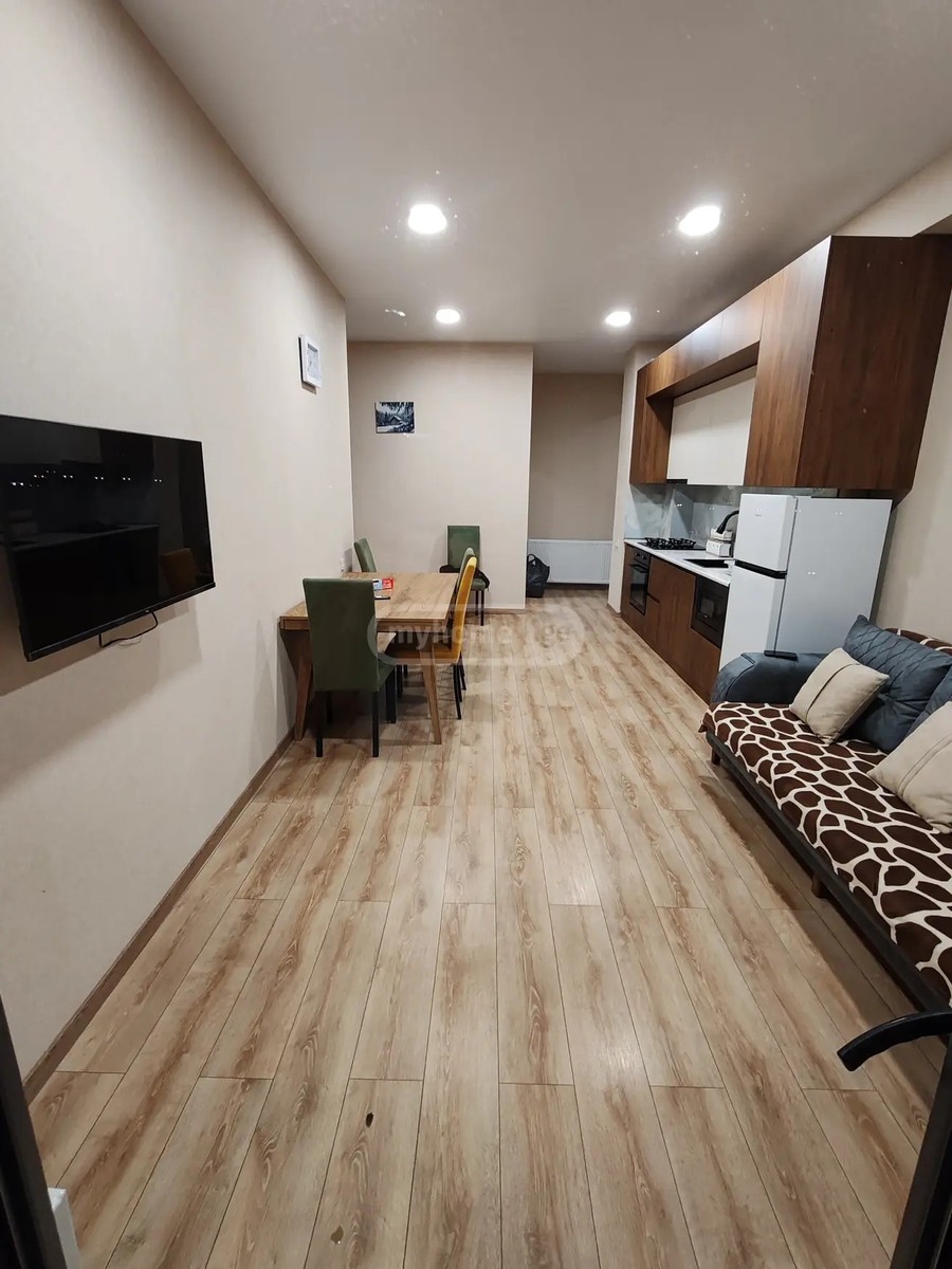 ხერგიანი მ. ქ. 5 - 3 rooms