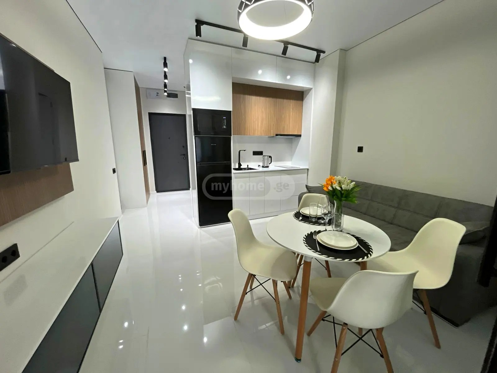 ანგისის II ჩიხი 10 - 2 rooms
