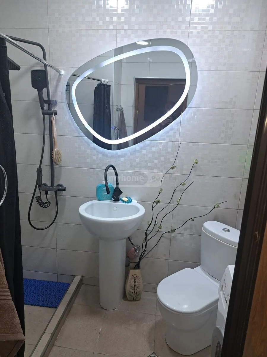 ჩხიკვაძის ქ. 4 - 3 rooms