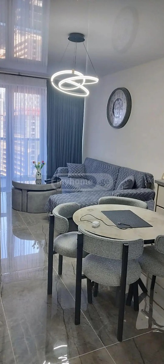 აბუსერიძე ტ. ქ. 13 - 2 rooms