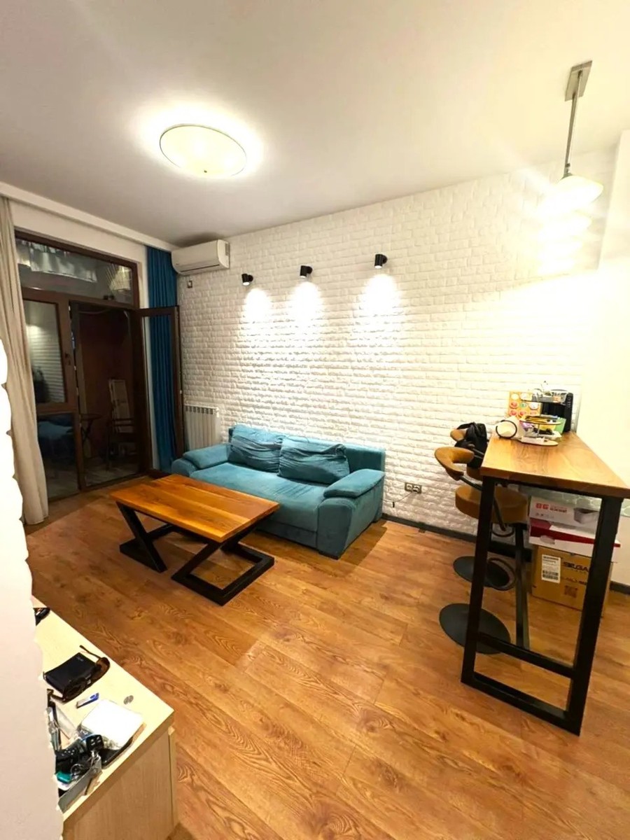 გაზაფხულის ქ.  - 2 rooms