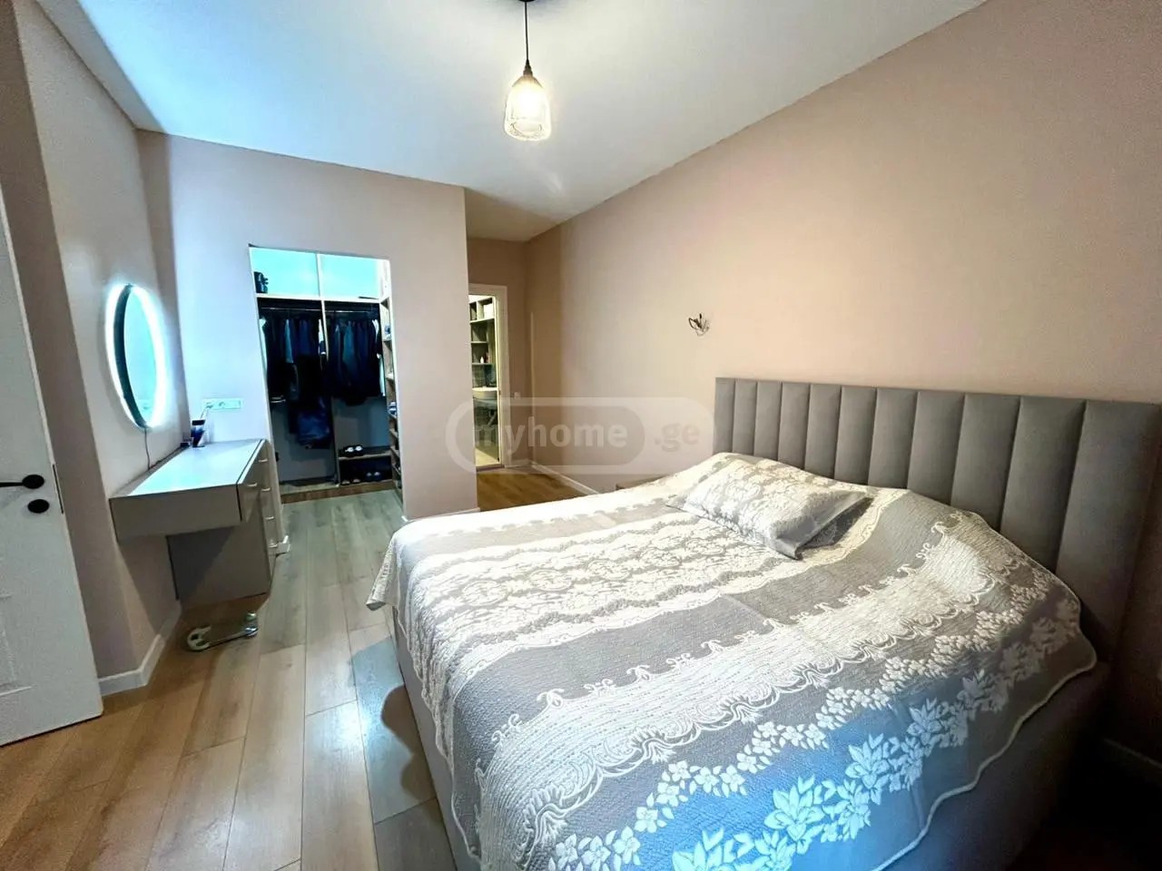 გენერალ ასლან აბაშიძის ქუჩა 17 - 4 rooms