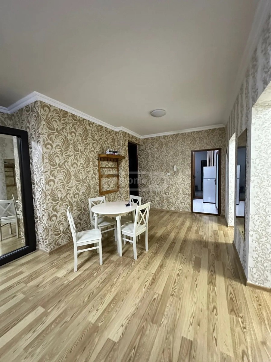 კუპრაძე ვ. ქ. 72 - 3 rooms