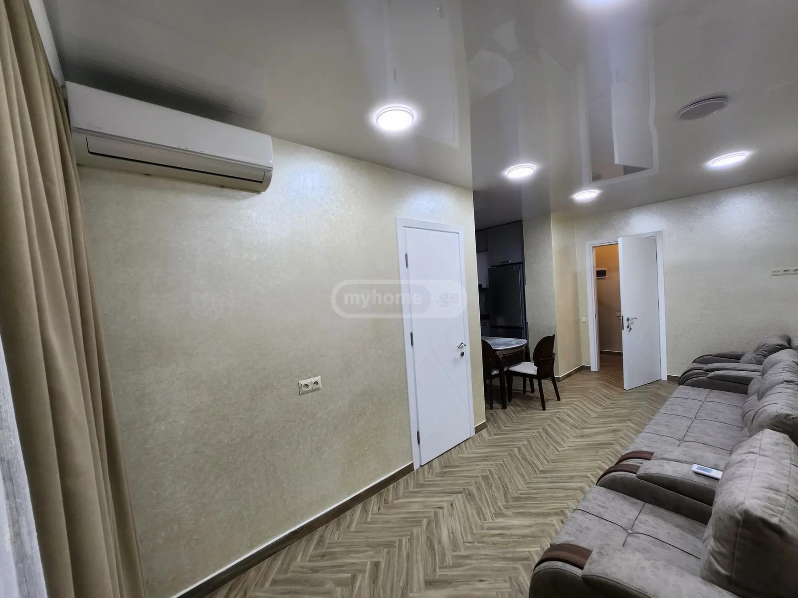 ანგისის ქ. 20 - 1 rooms