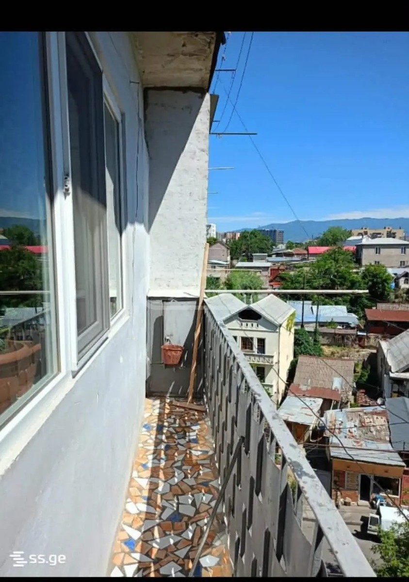 გვაზაურის ქ. 11 - 2 rooms