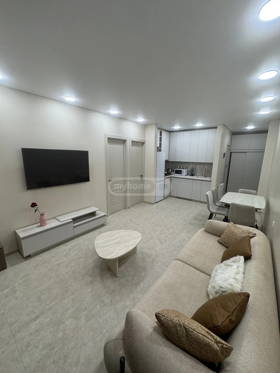 აღმაშენებლის ხეივ. 188 - 3 rooms